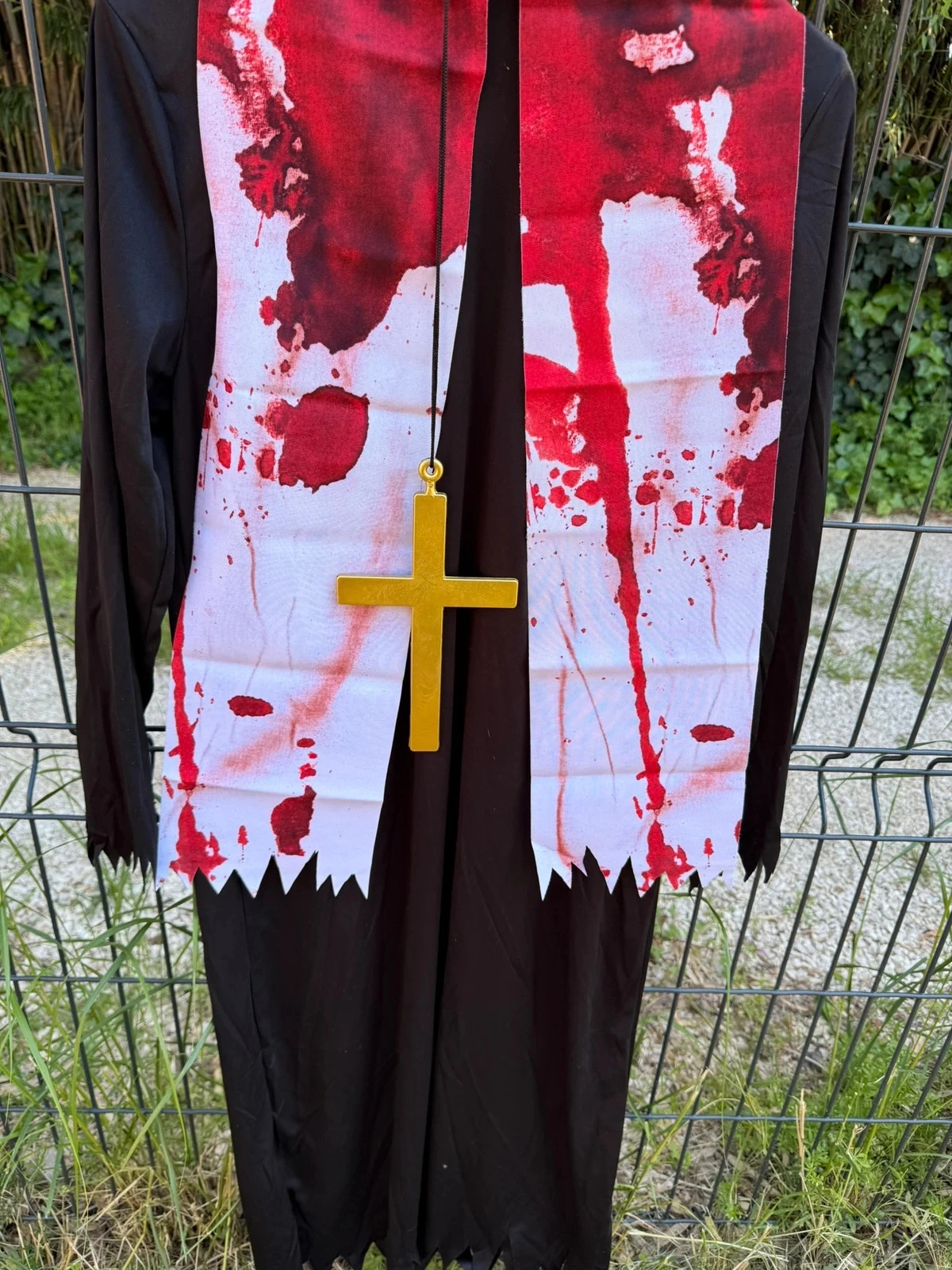 Used once zombie priest Halloween costume size small – photo 7
